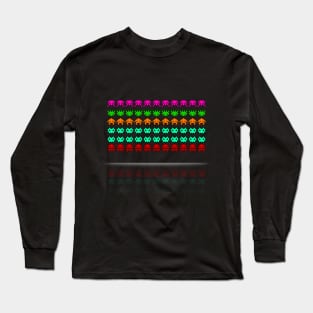 Pixel Invaders : Incoming ! Long Sleeve T-Shirt